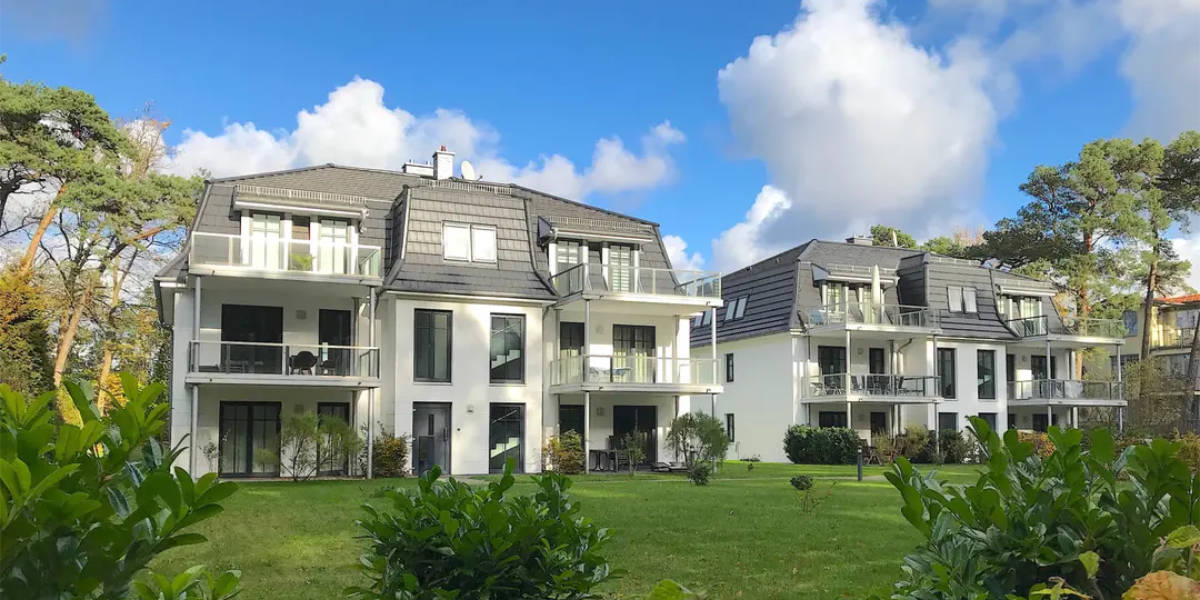 Die beiden Villen "Belvedere" von der Vorderseite aus betrachtet.
